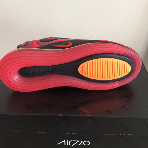 ❤️🖤NIKE AIR MAX 720 SNEAKERS❤️🖤 - Picture 4 of 6
